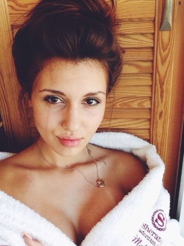 Моника